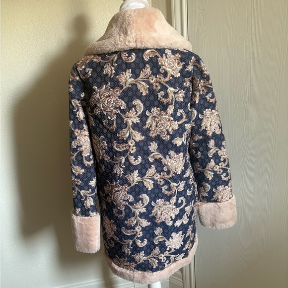 Forever 21 Faux Fur Lined Jacquard Floral Printed Long Winter Coat - Picture 5 of 10